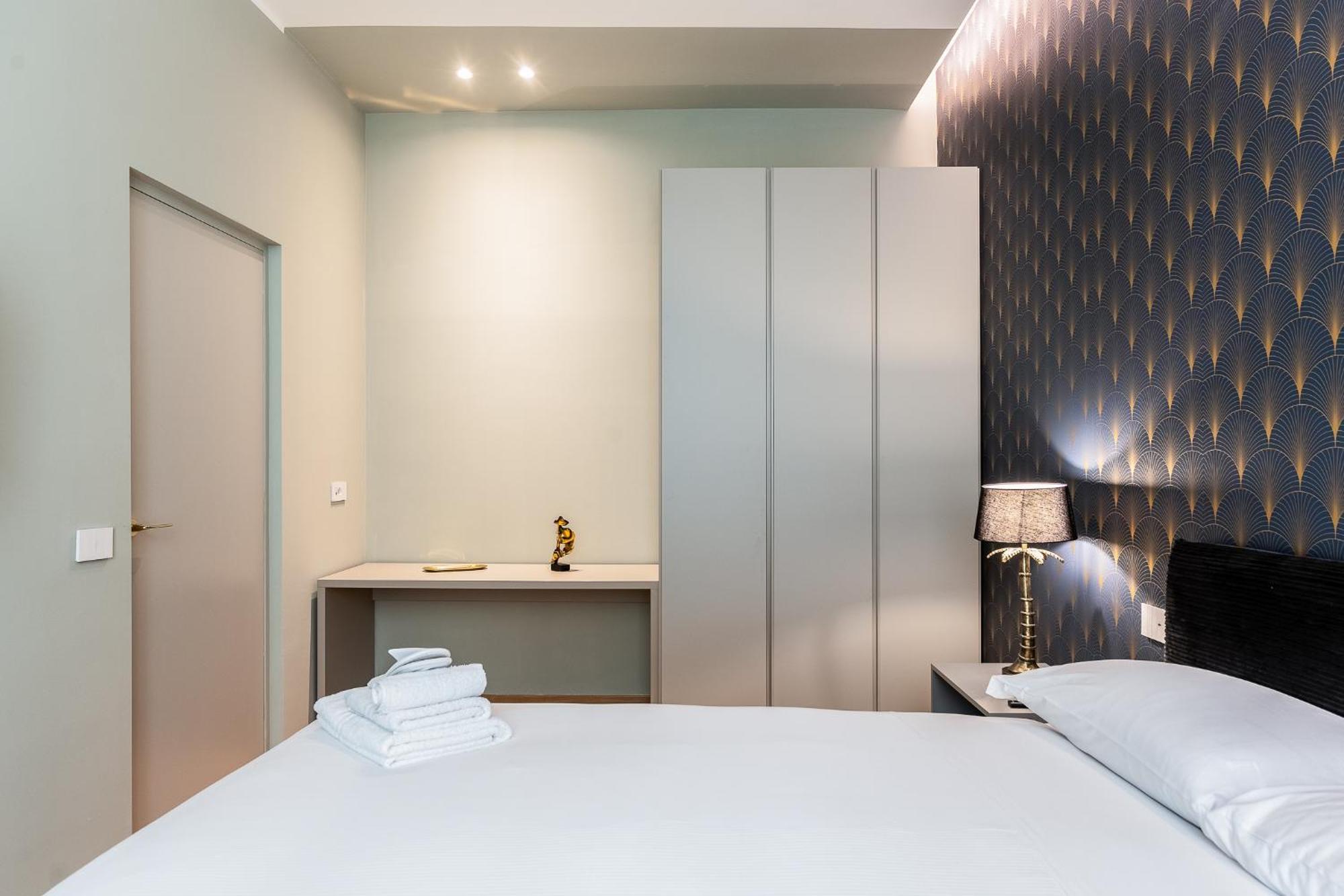 Luxury Apartment - Near Stazione Centrale Milan Exterior photo
